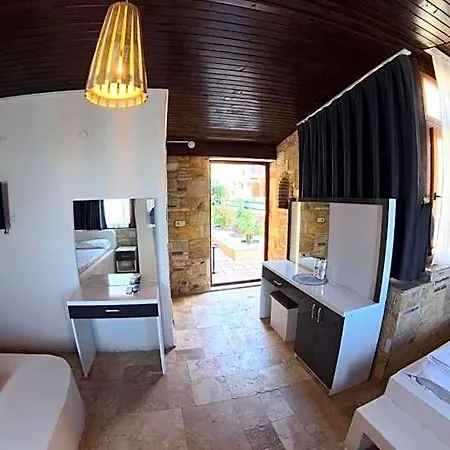 Stone House Butik Hotel