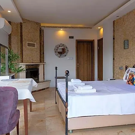 Stone House Butik Hotel